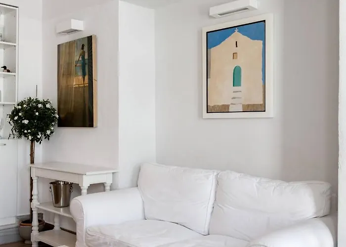 Tatil Evi Mykonian Marvel: A Tranquil Oasis In The Old Town!